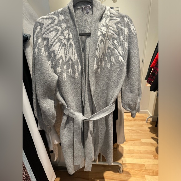Guess cardigan - Picture 3 of 3